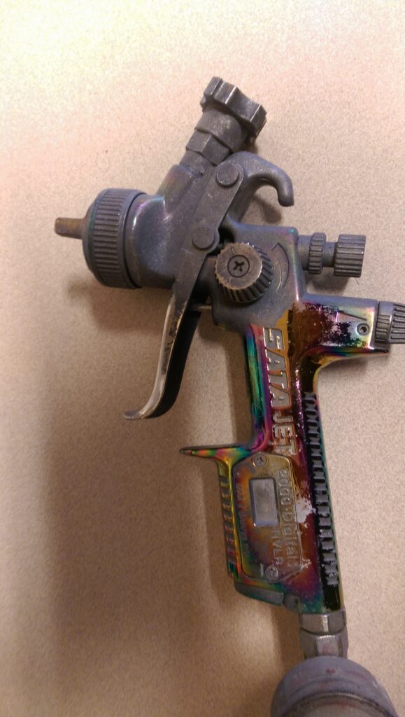 The Correct Spray Gun Cleaning Method Demonstrated with the SATA